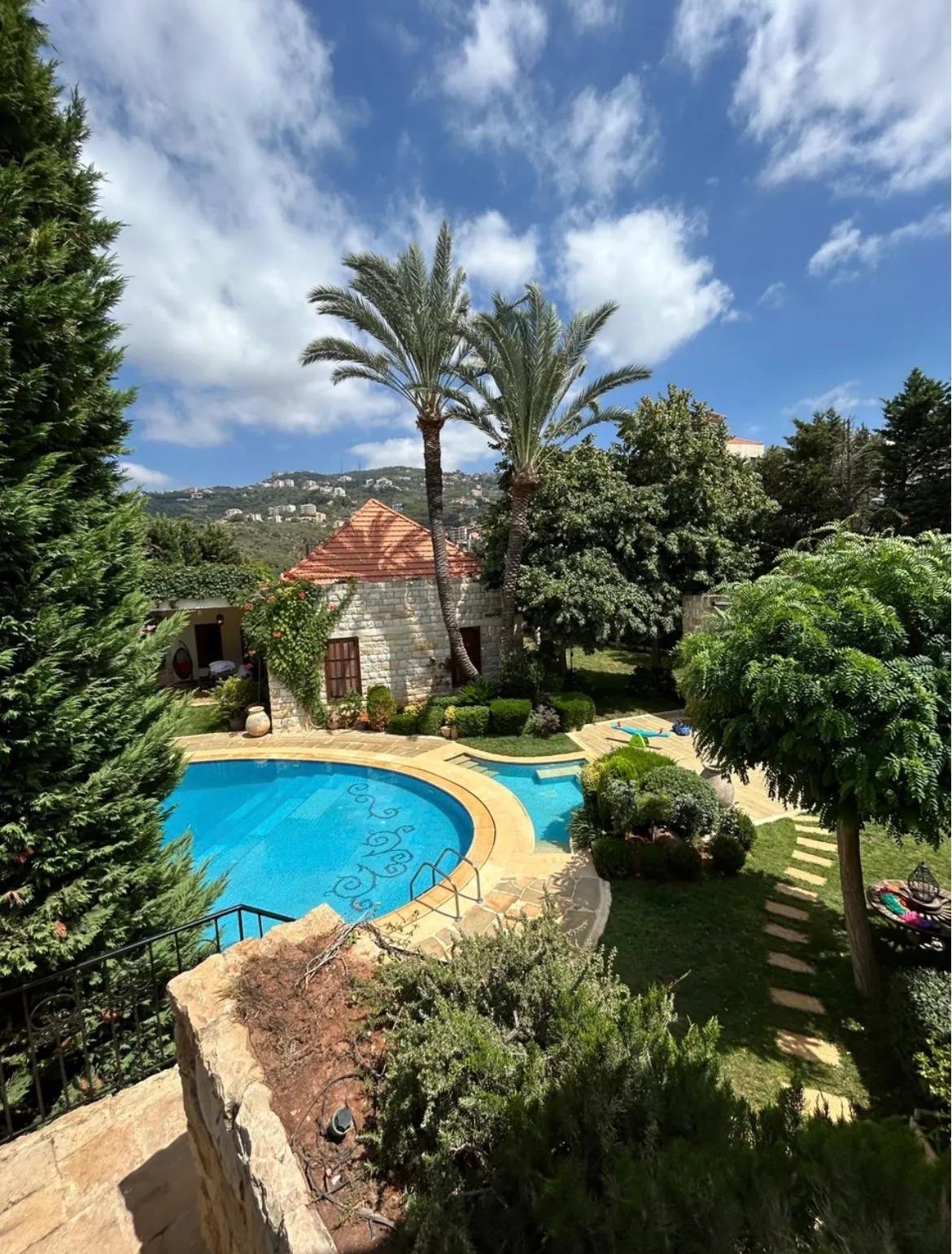 Bchamoun villa — photo 2