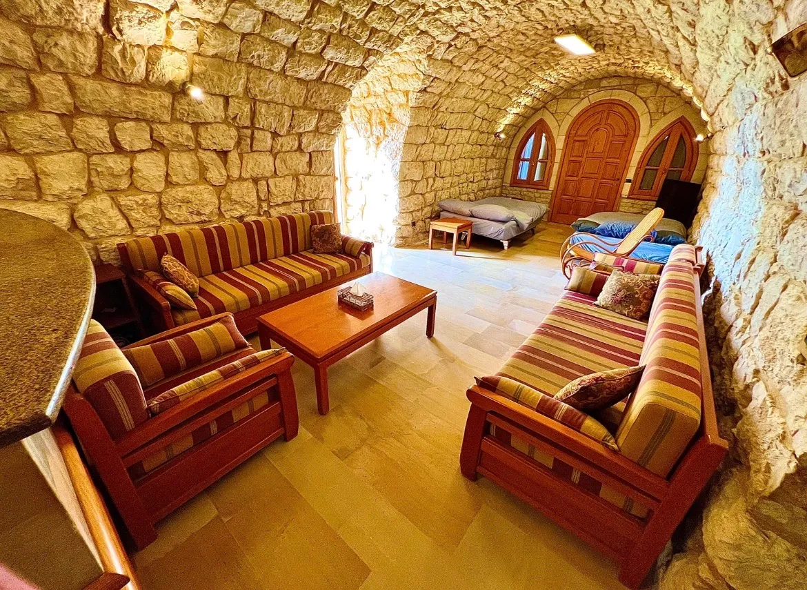 Cave Batroun — photo 5