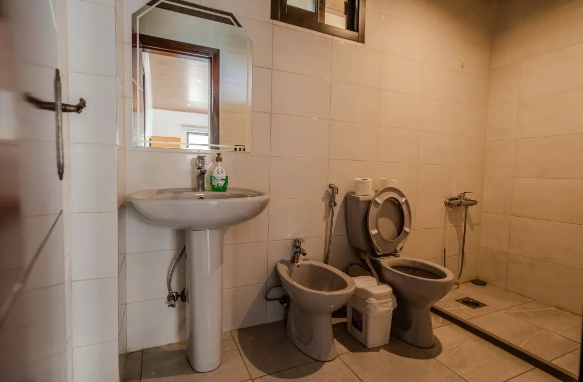 Old house — photo 8