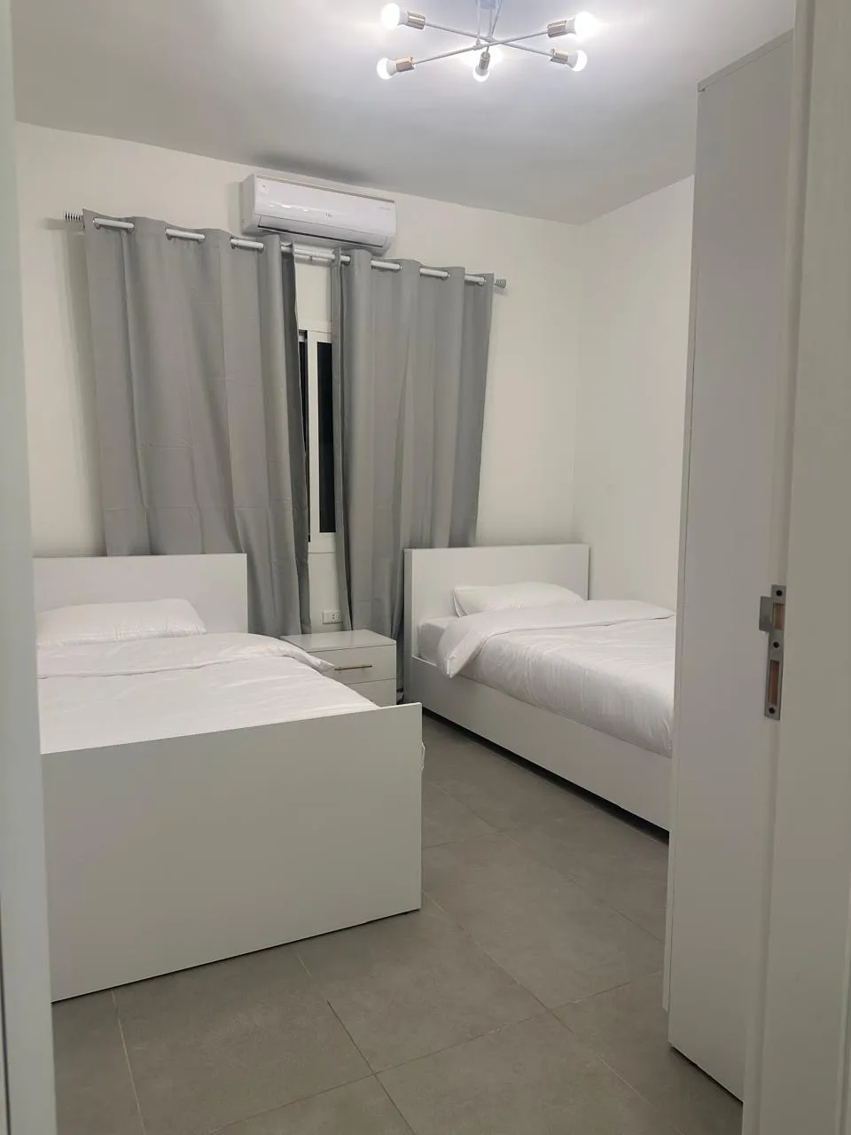 White guesthouse — photo 8