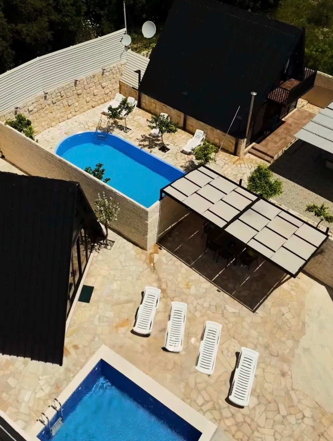 Batroun bungalows — photo 2