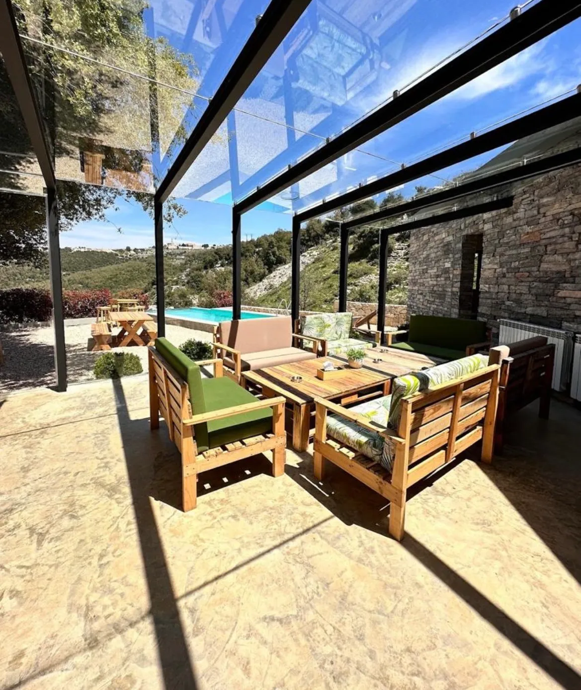 Glass House — photo 2