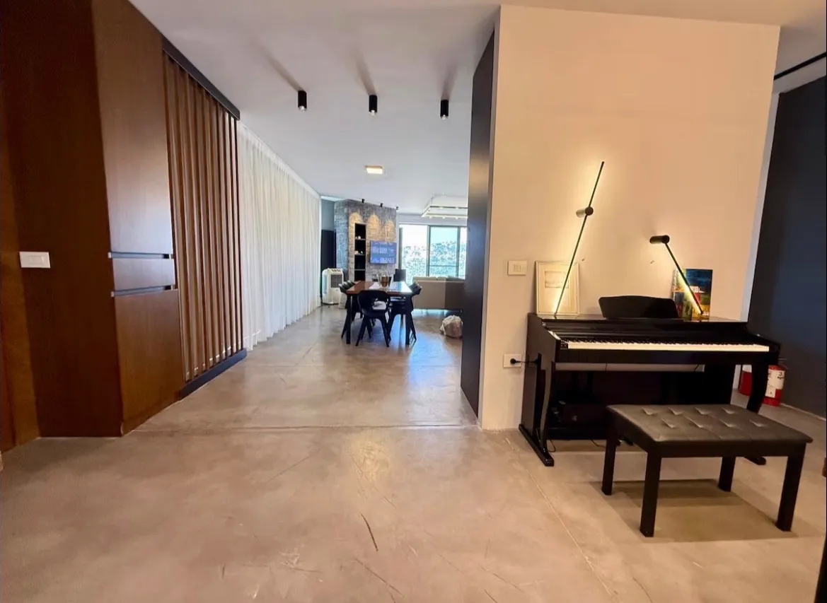 Hilltop villa — photo 6